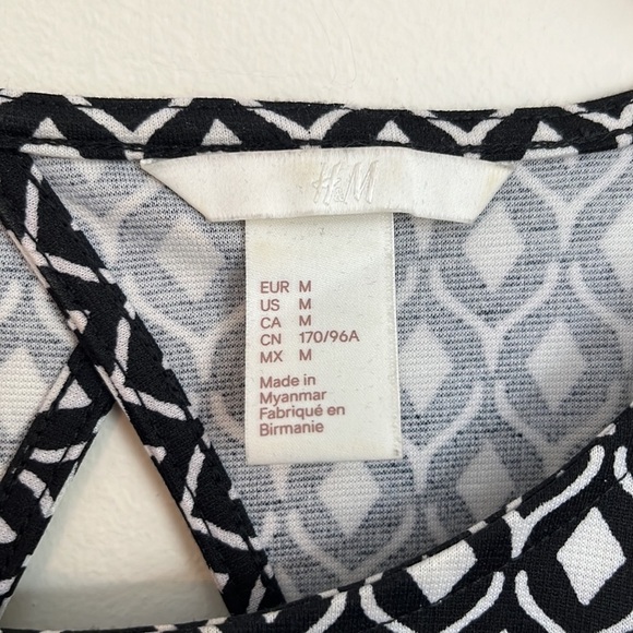 H&M Black + White Patterned Mini Dress - Picture 9 of 9